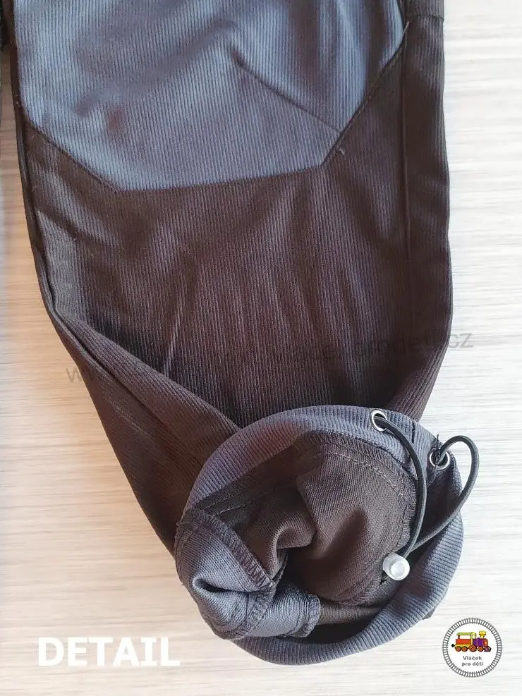 Kalhoty sportovní (manšestrové) Wolf T2451 černé vel.146