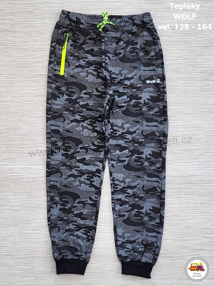 Chlapecké tepláky Wolf T2280 černošedé vel.134
