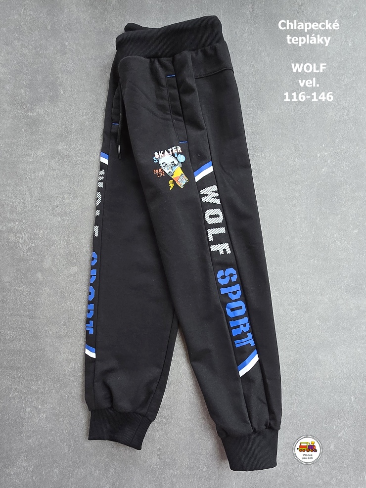 Chlapecké tepláky Wolf T2578B SKATER černé vel.146