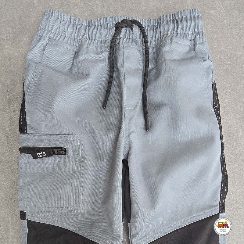 Kalhoty sportovní plátěné Wolf T2659 šedé vel.110