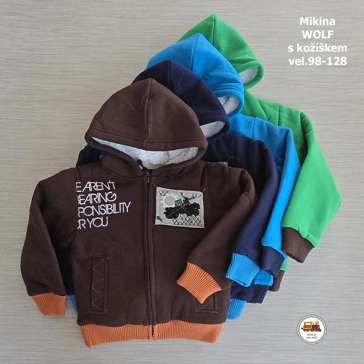 Mikina kožíšková chlapecká Wolf M2062 hnědá vel.116
