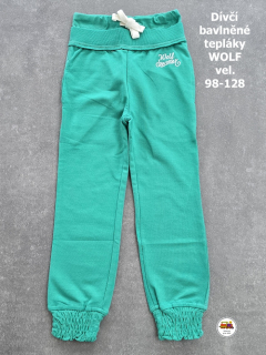 Dívčí tepláky bavlněné Wolf T2480B zelené vel.104