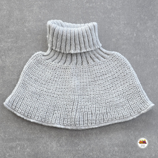 Dětský pletený nákrčník - světle šedý